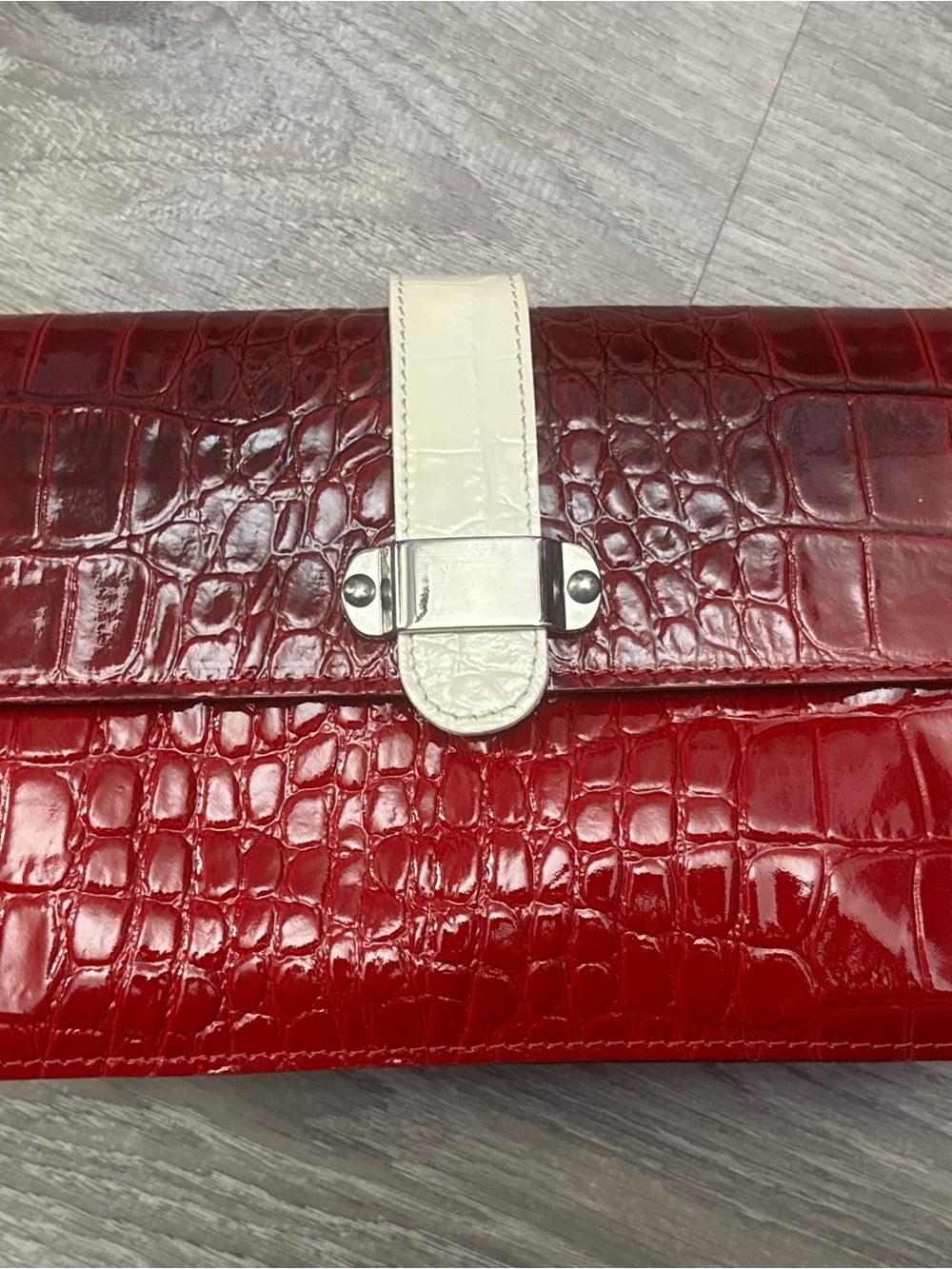 Muska Milano Genuine Leather Red Croc-Embossed Clutch with White Strap